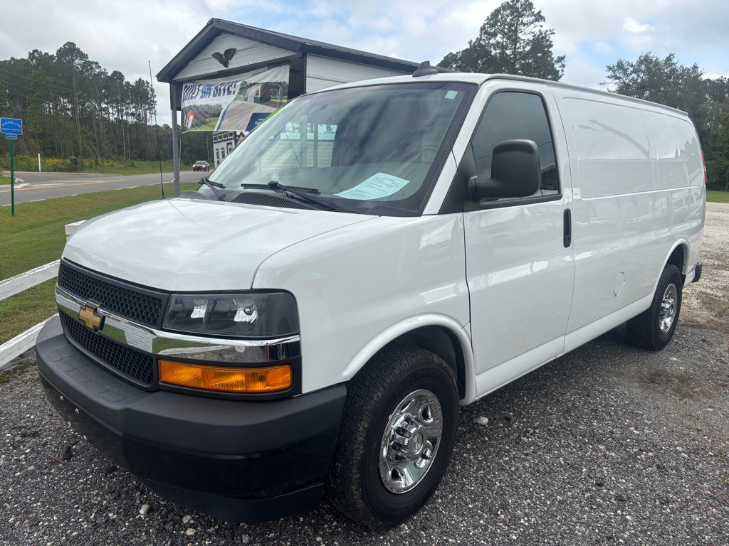 2020 Chevrolet Express Image 1