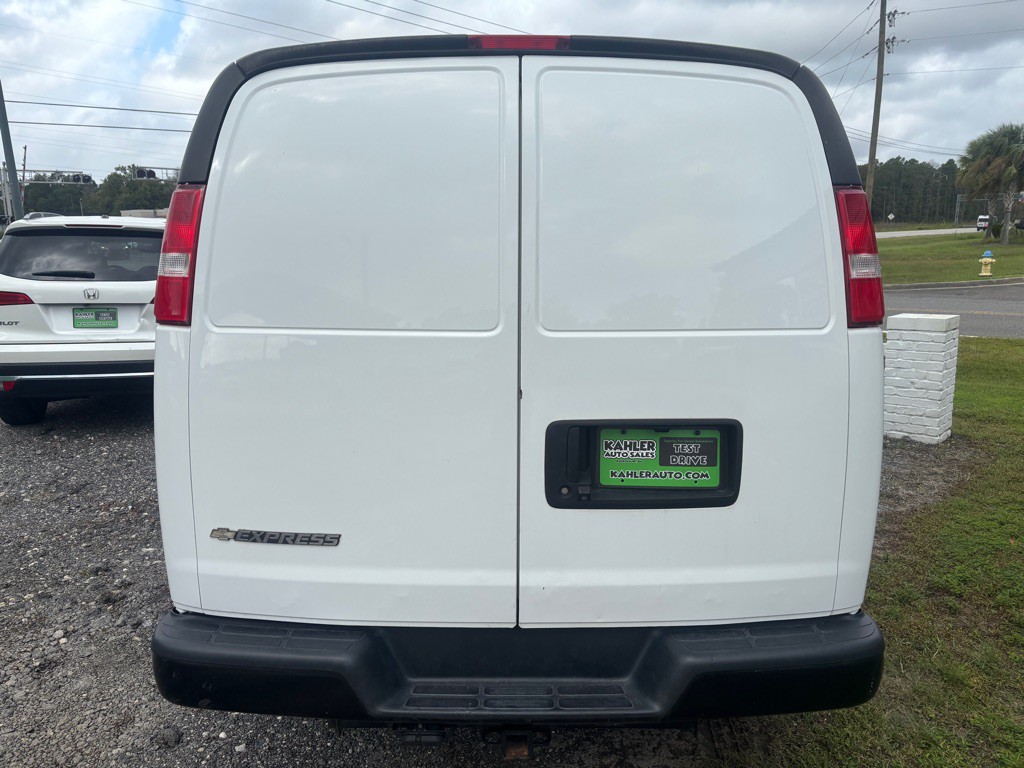 2020 Chevrolet Express Image 4