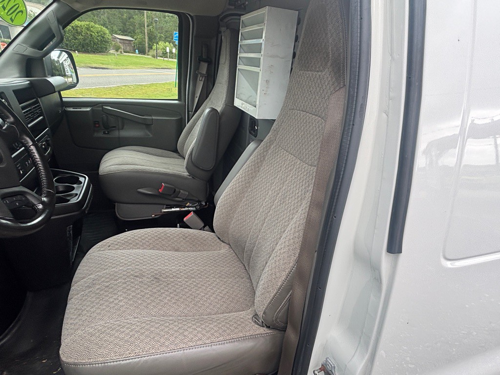 2020 Chevrolet Express Image 11