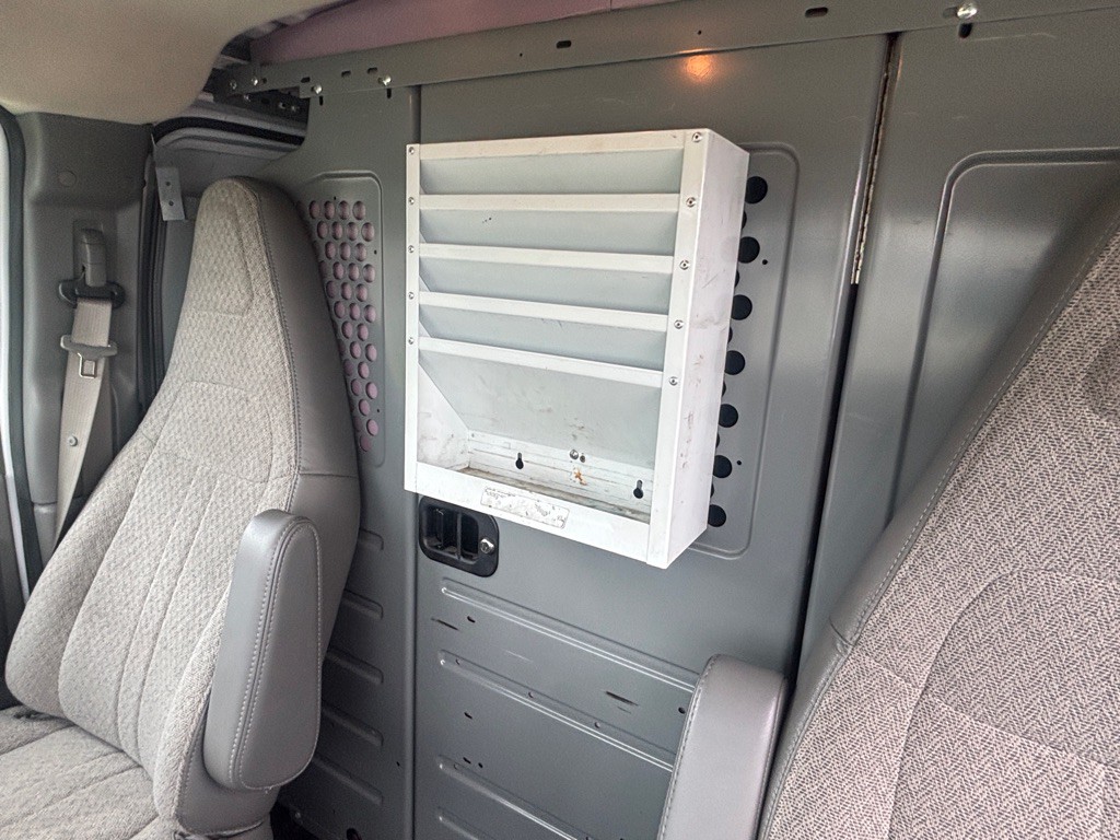 2020 Chevrolet Express Image 12