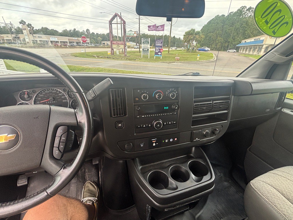 2020 Chevrolet Express Image 15