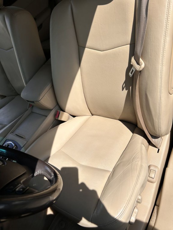 2007 Cadillac SRX Image 9