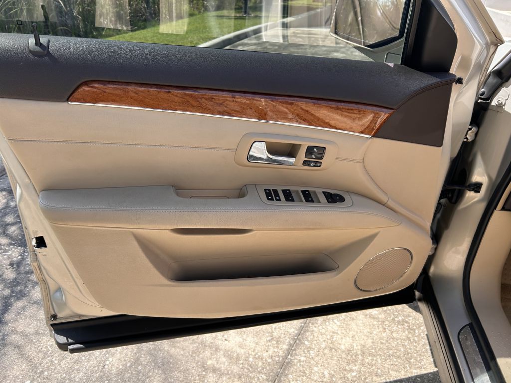 2007 Cadillac SRX Image 15
