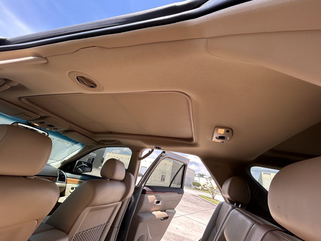 2007 Cadillac SRX Image 24