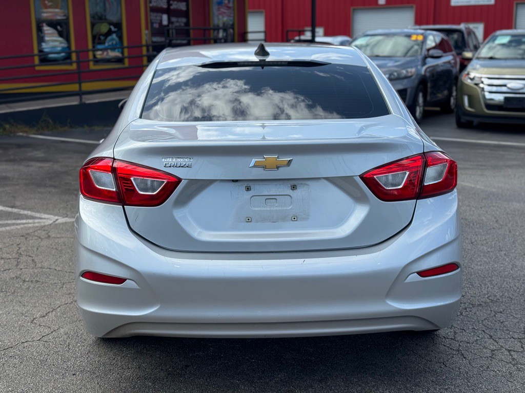 2018 Chevrolet Cruze Image 6