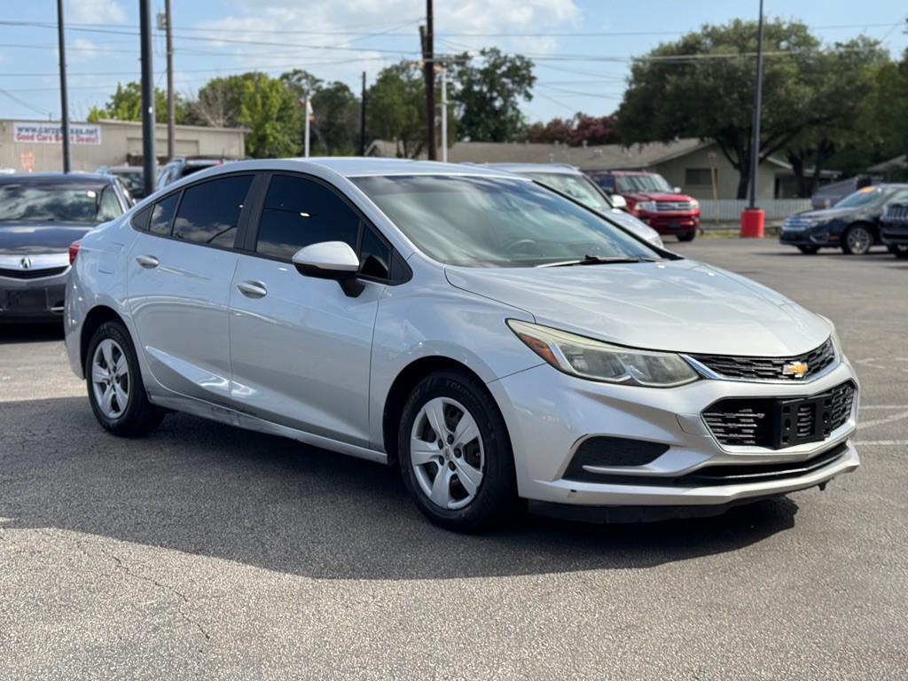 2018 Chevrolet Cruze Image 9