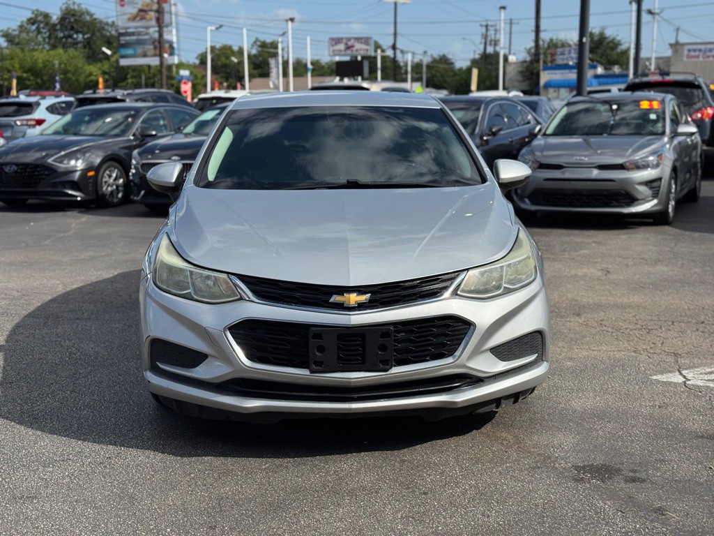 2018 Chevrolet Cruze Image 10