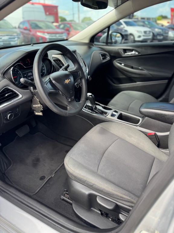 2018 Chevrolet Cruze Image 11