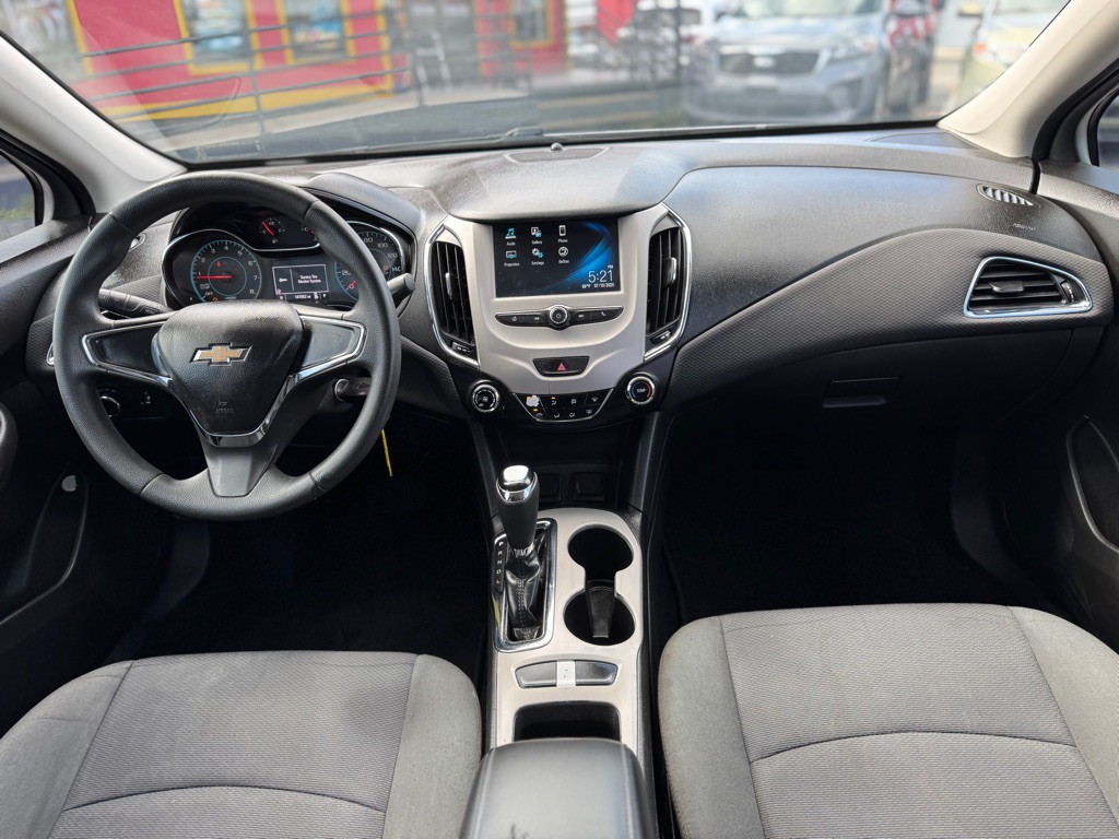 2018 Chevrolet Cruze Image 19