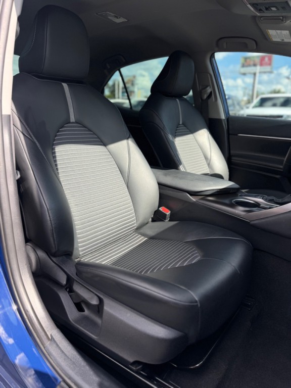 2023 Toyota Camry Image 19