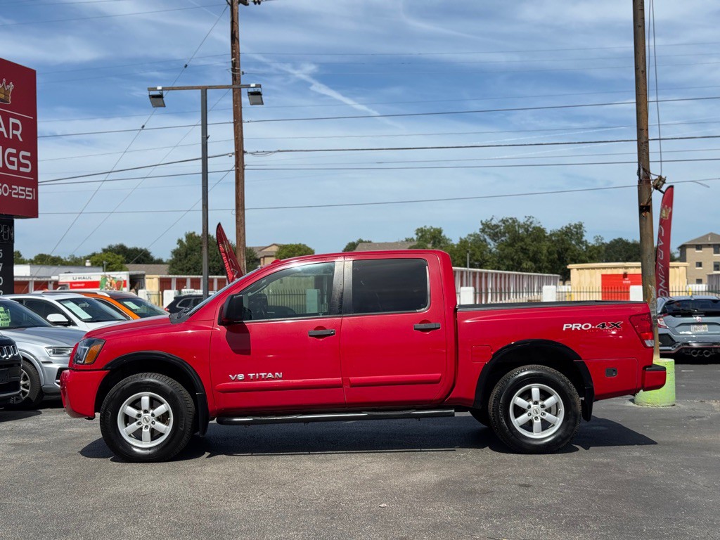 2010 Nissan Titan Image 5