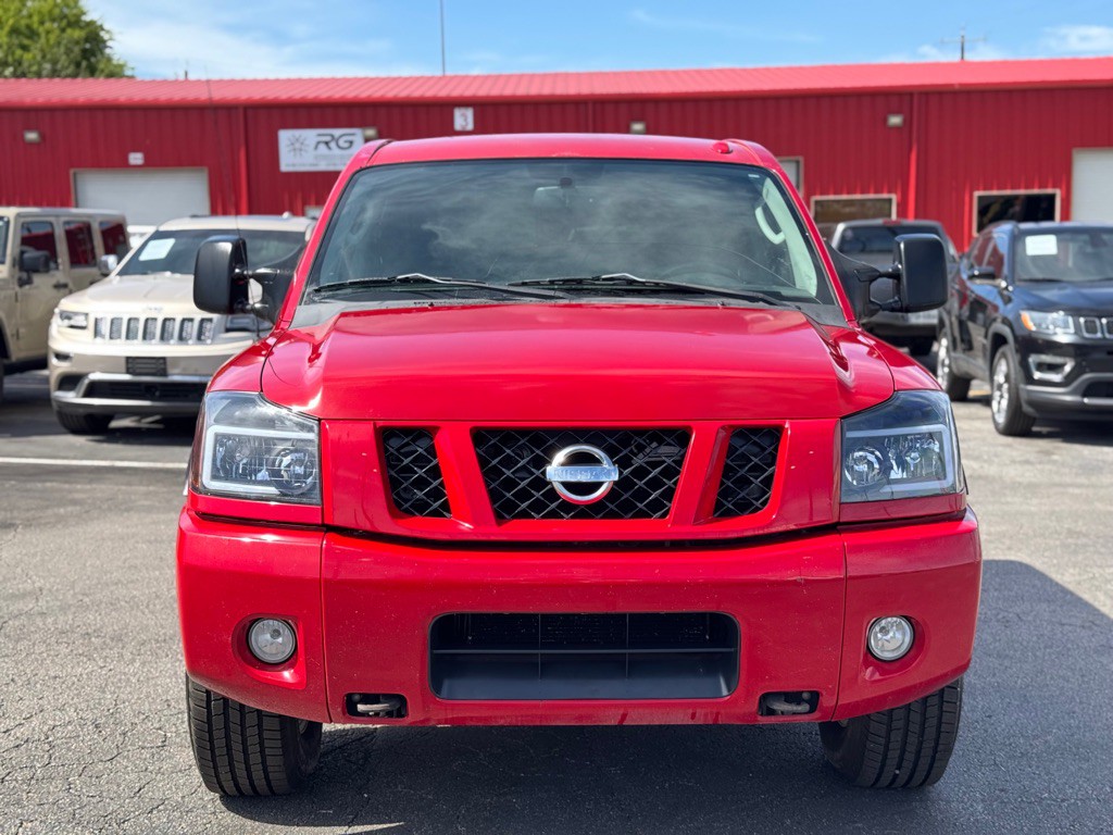 2010 Nissan Titan Image 13