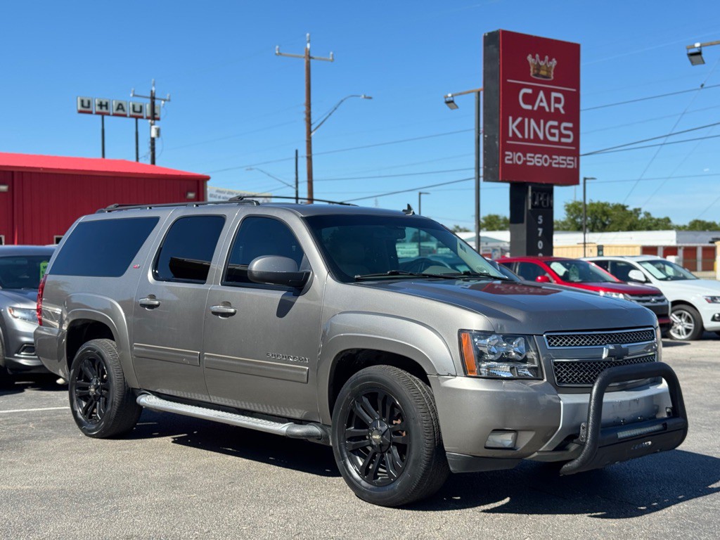 2012 Chevrolet Suburban Image 9