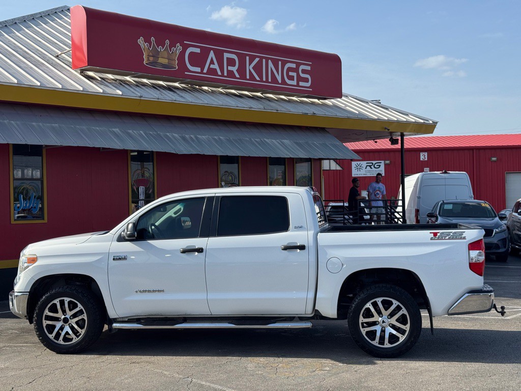 2017 Toyota Tundra Image 4