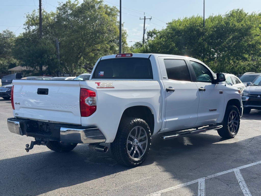 2017 Toyota Tundra Image 7