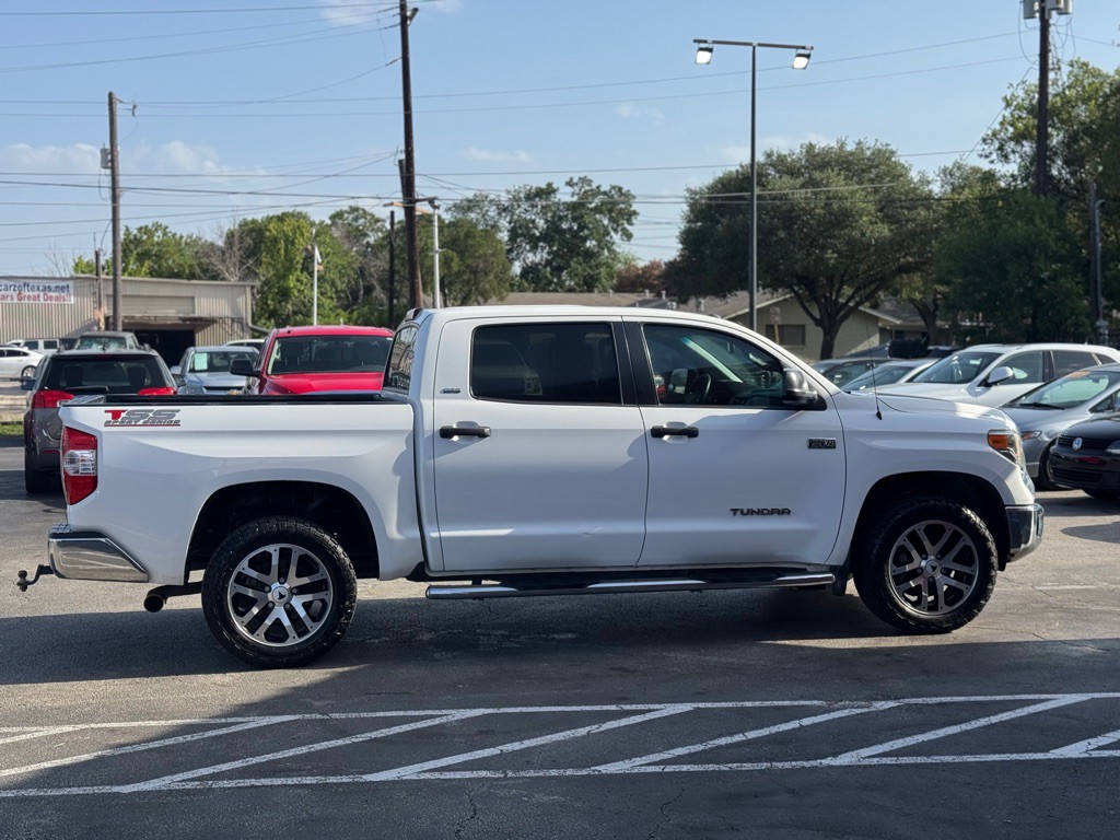 2017 Toyota Tundra Image 8