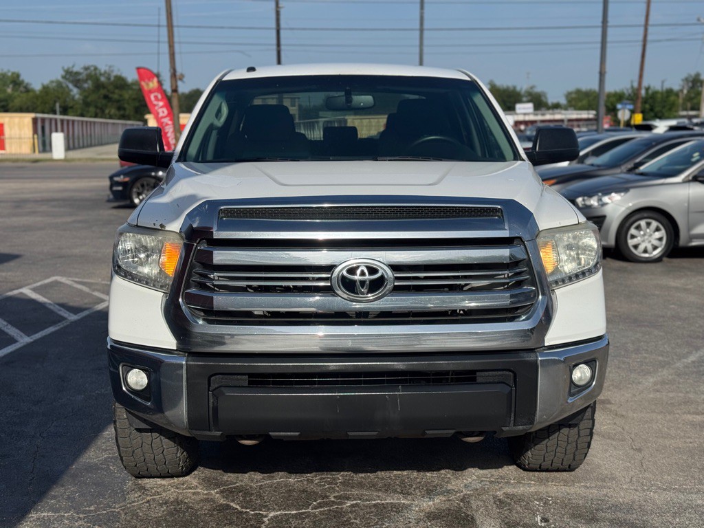 2017 Toyota Tundra Image 9