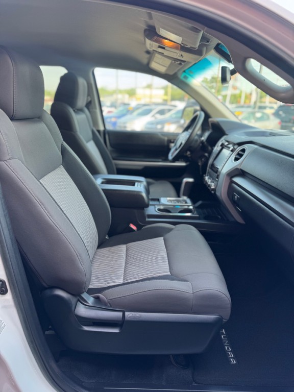 2017 Toyota Tundra Image 13