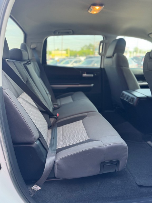 2017 Toyota Tundra Image 15