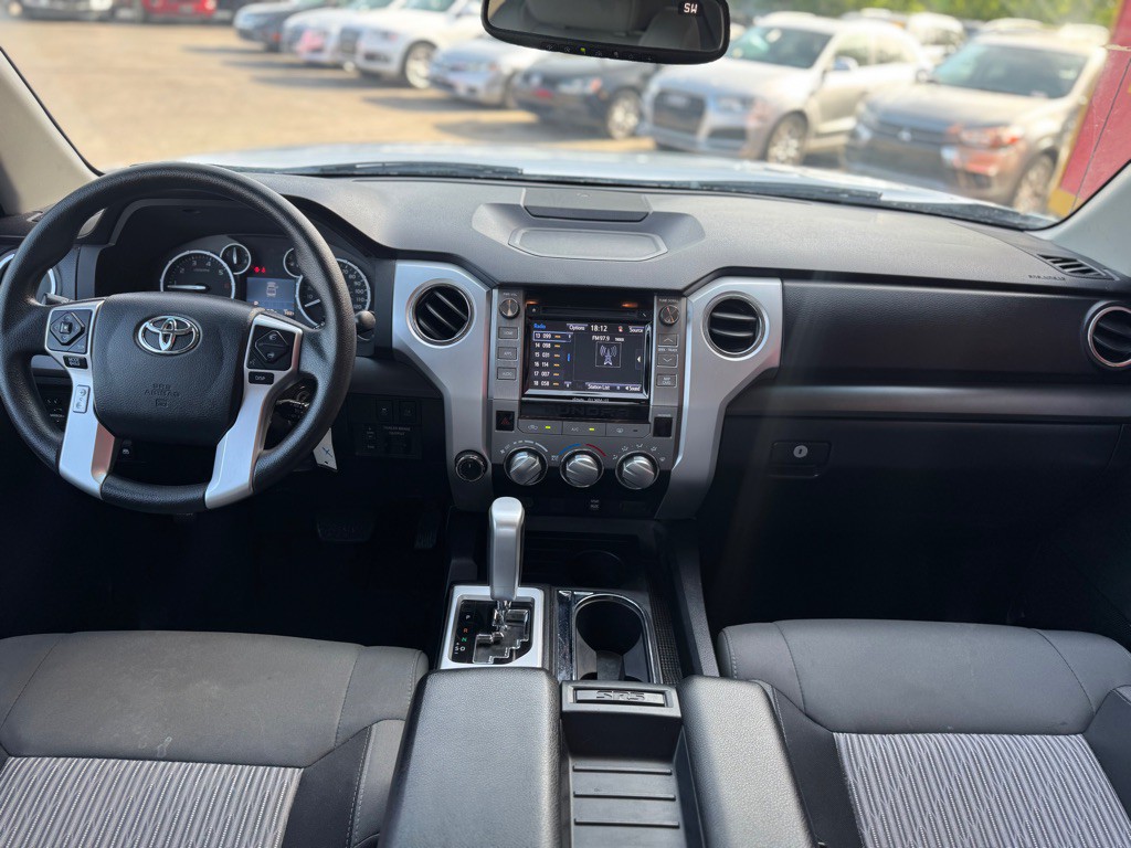 2017 Toyota Tundra Image 16