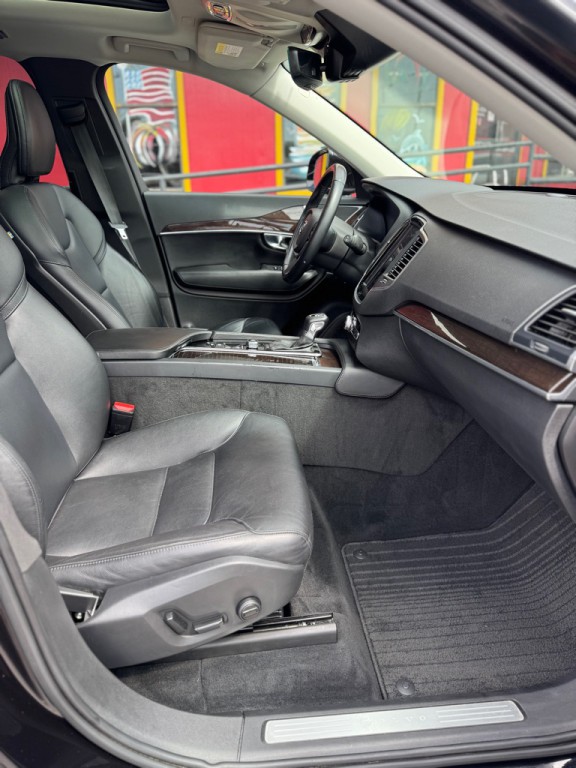 2019 Volvo XC90 Image 15