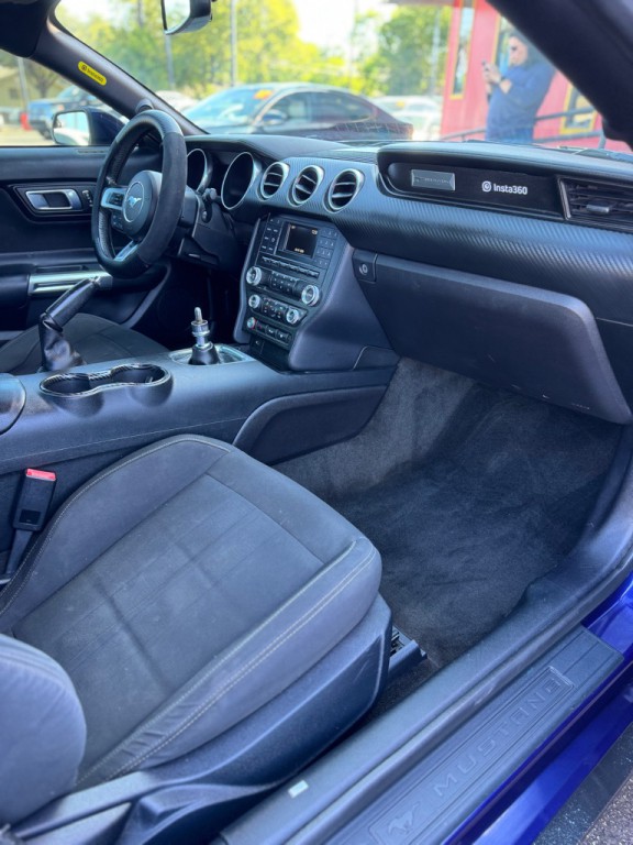 2018 Ford Mustang Image 14