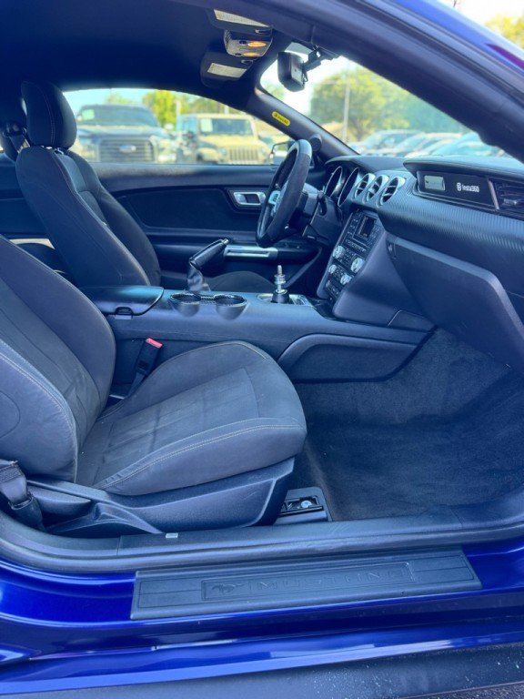 2018 Ford Mustang Image 15