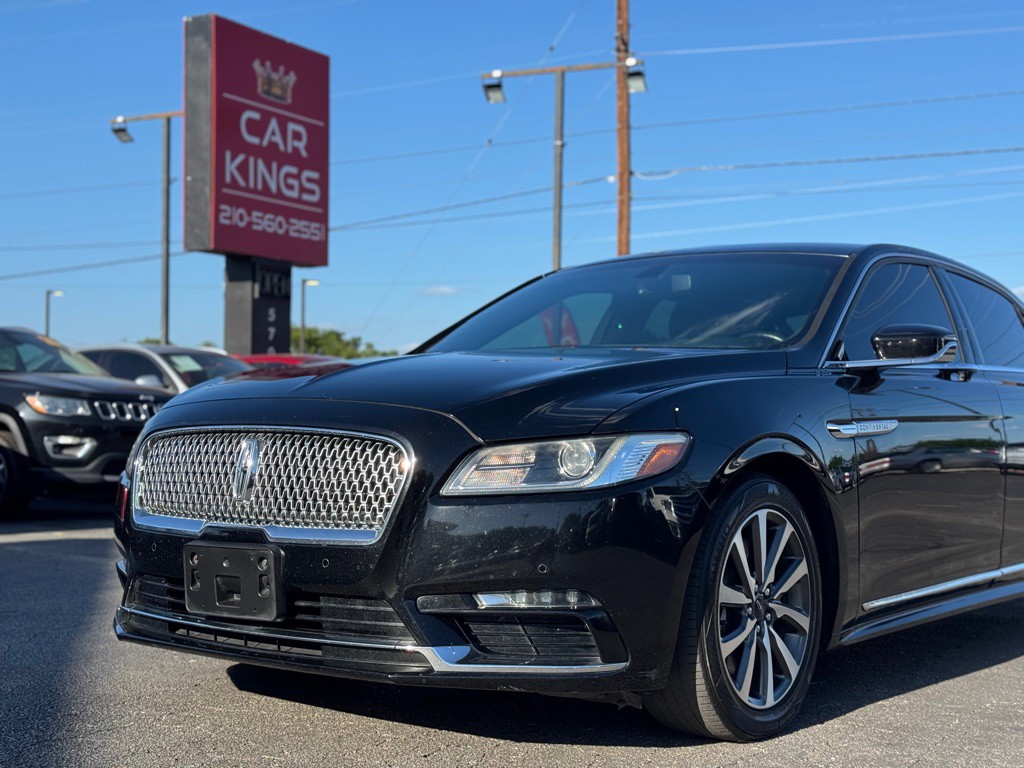 2017 Lincoln Continental Image 3