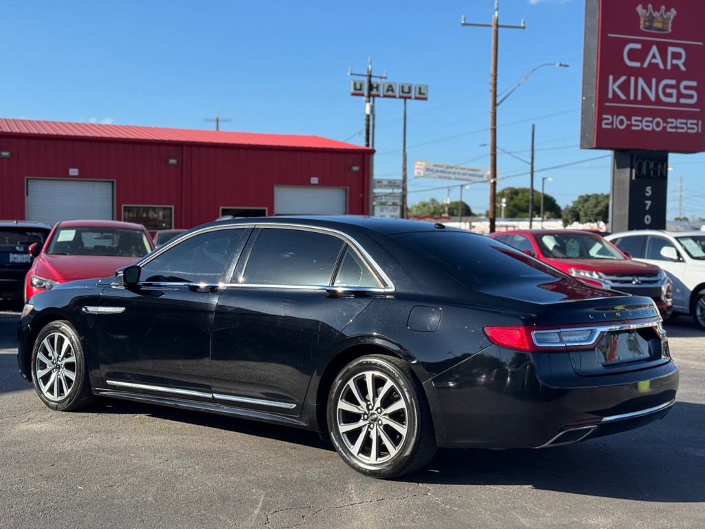 2017 Lincoln Continental Image 5