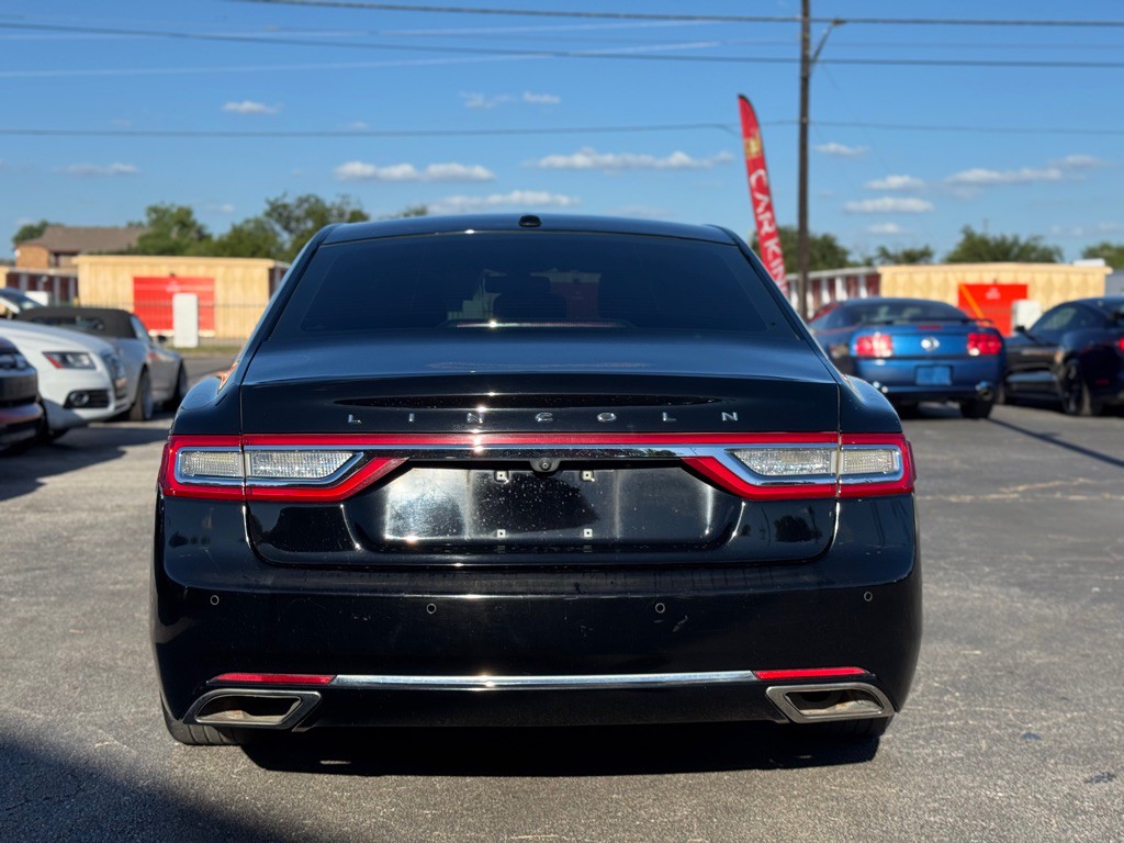 2017 Lincoln Continental Image 6