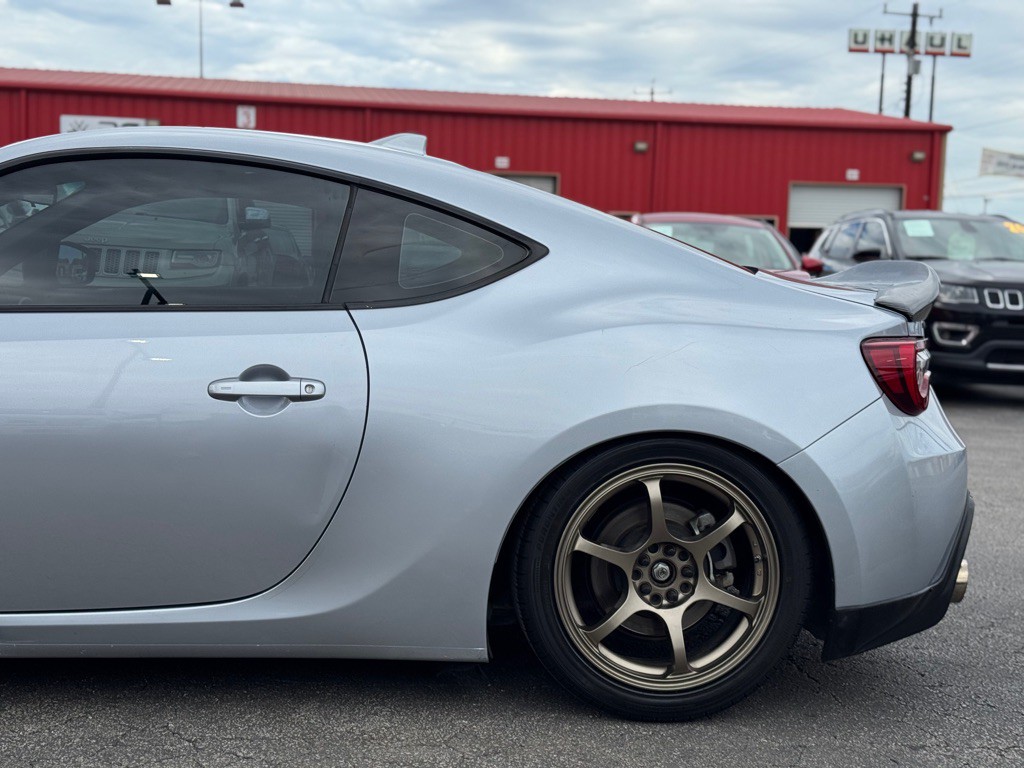 2016 Subaru BRZ Image 5