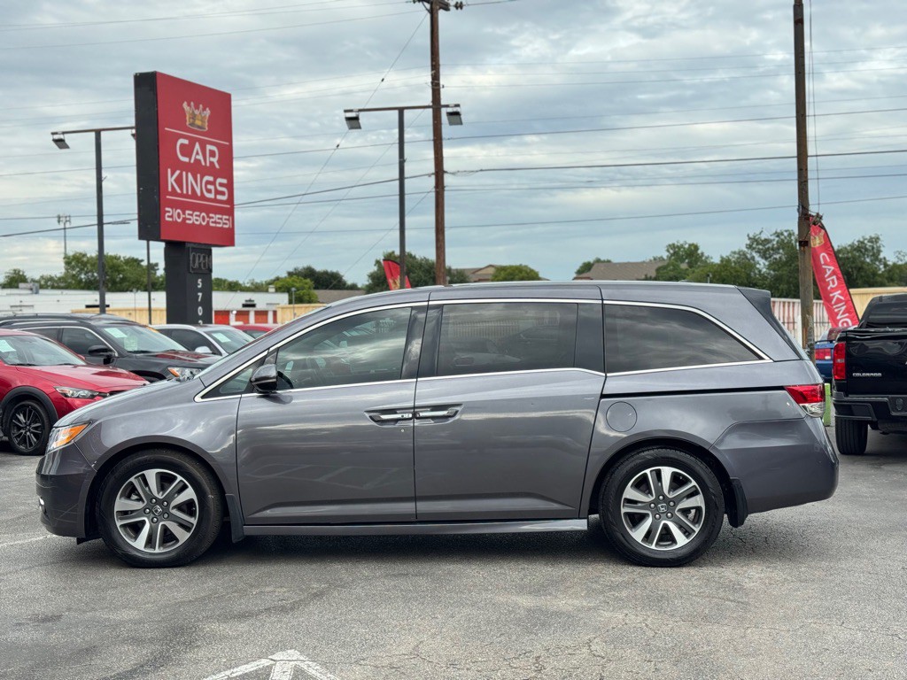 2015 Honda Odyssey Image 4