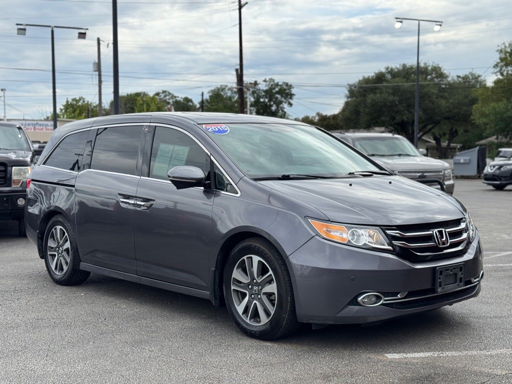 2015 Honda Odyssey Image 9