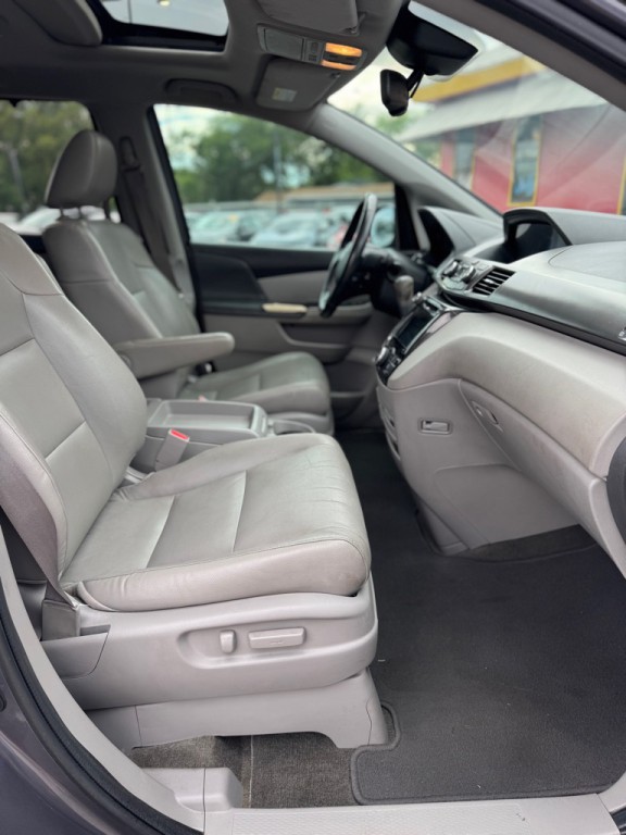 2015 Honda Odyssey Image 15