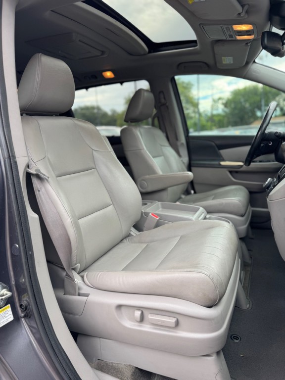 2015 Honda Odyssey Image 16