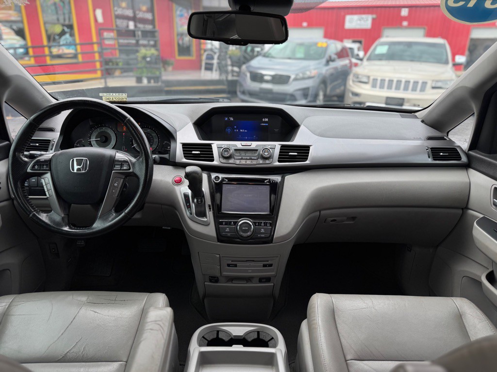 2015 Honda Odyssey Image 21