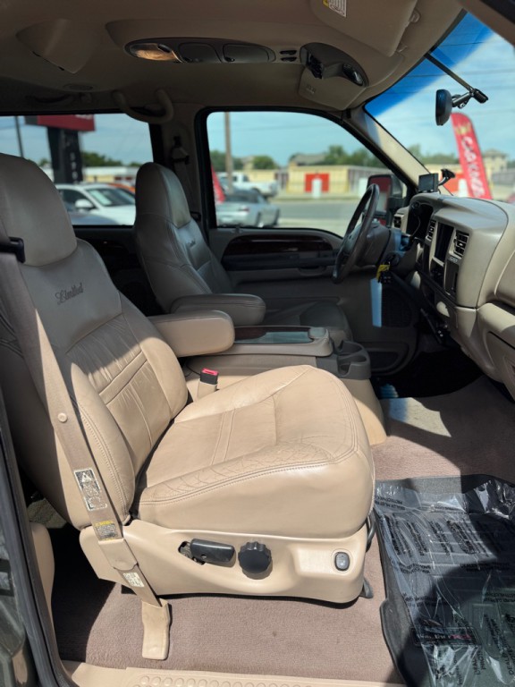 2001 Ford Excursion Image 18