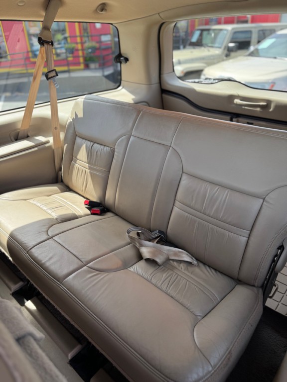 2001 Ford Excursion Image 20