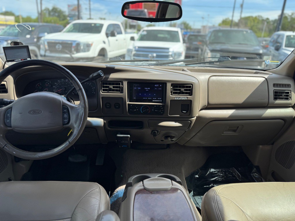 2001 Ford Excursion Image 24