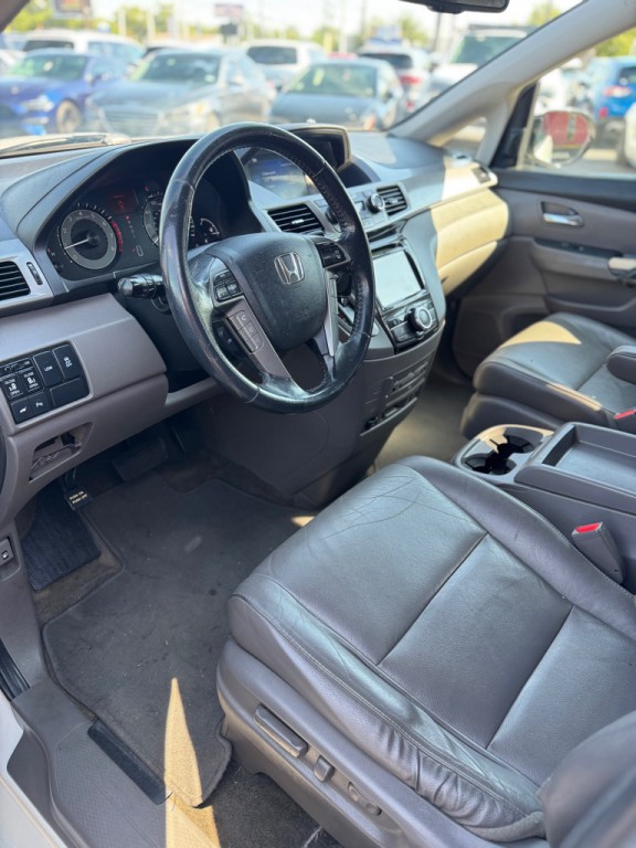 2016 Honda Odyssey Image 12