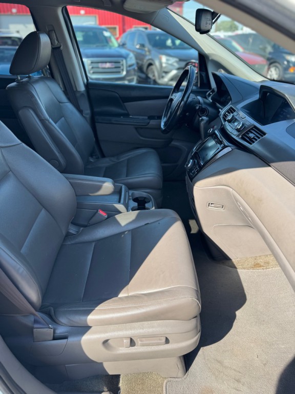 2016 Honda Odyssey Image 16
