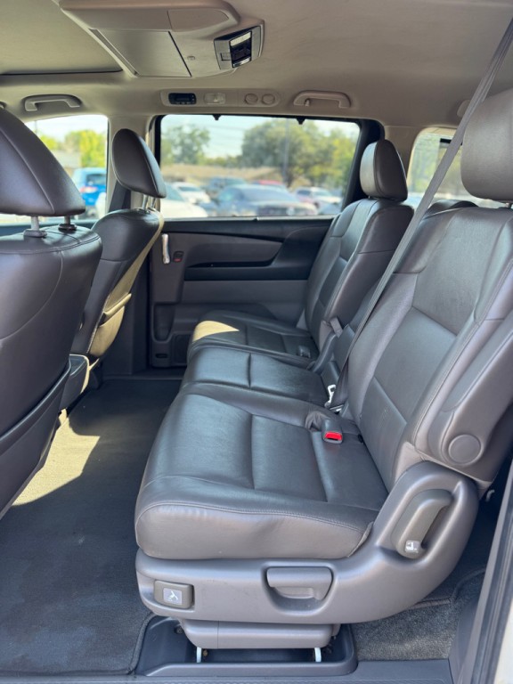 2016 Honda Odyssey Image 17