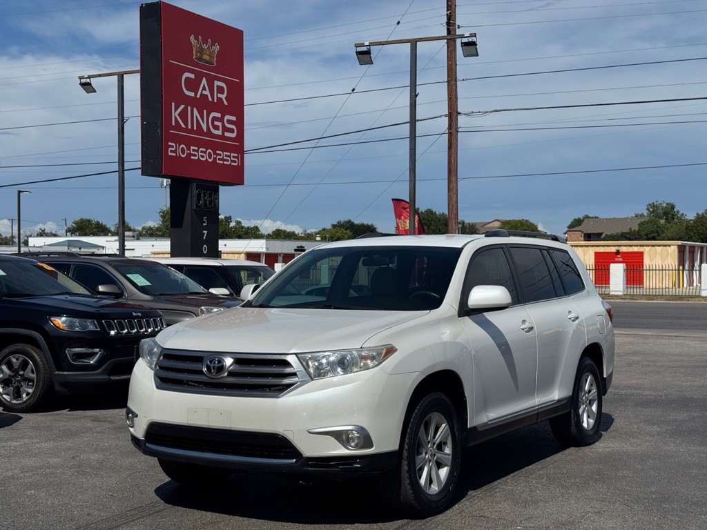 2012 Toyota Highlander Image 2