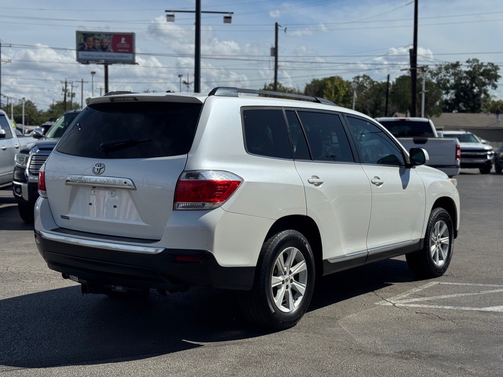2012 Toyota Highlander Image 7