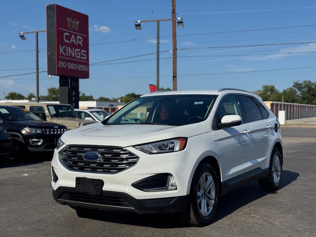 2020 Ford Edge Image 2