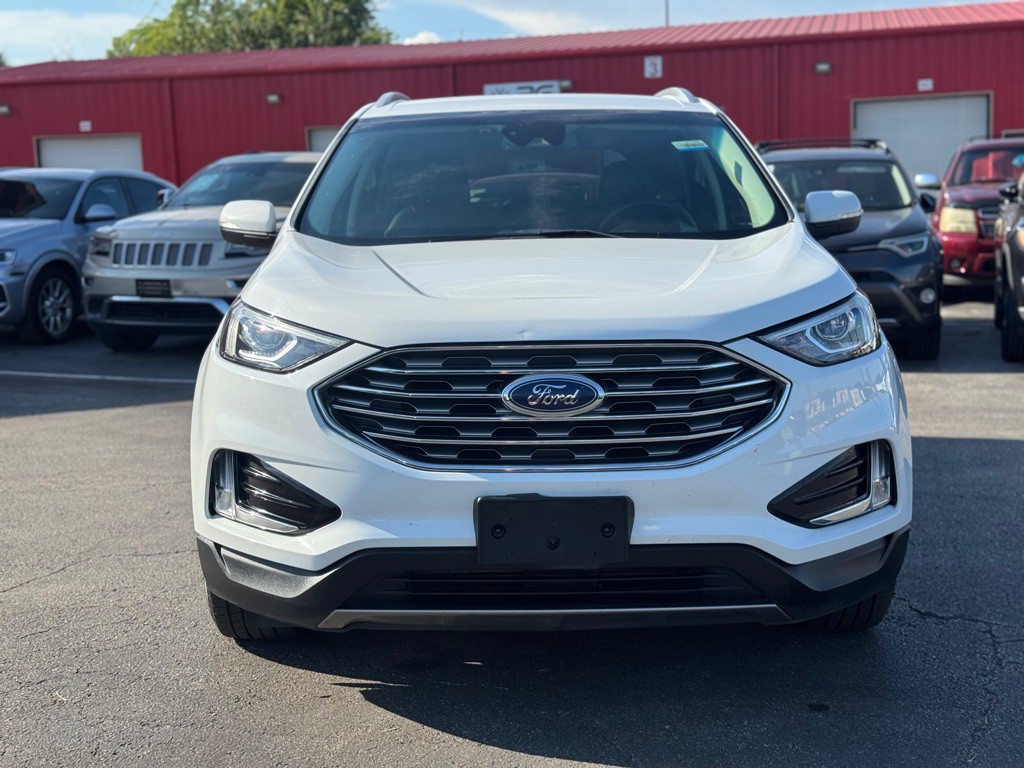 2020 Ford Edge Image 10