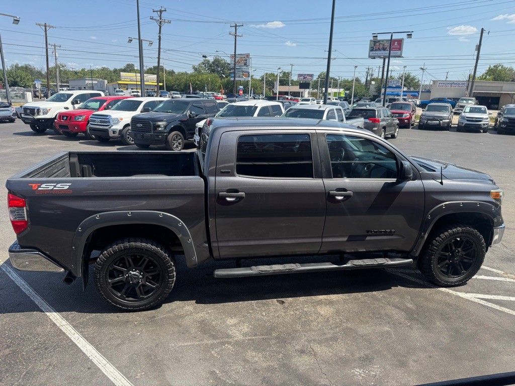 2019 Toyota Tundra Image 8