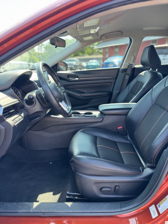 2020 Nissan Altima Image 12