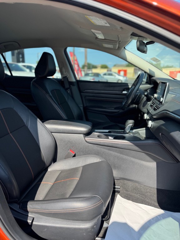 2020 Nissan Altima Image 15