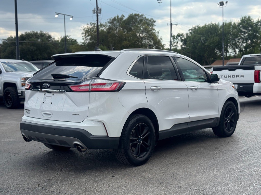 2020 Ford Edge Image 7